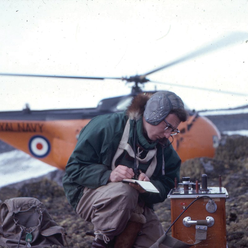 <p>A gravity reading being taken in 1964/65 (Credit: Pete Kennett/BAS Archives)</p>